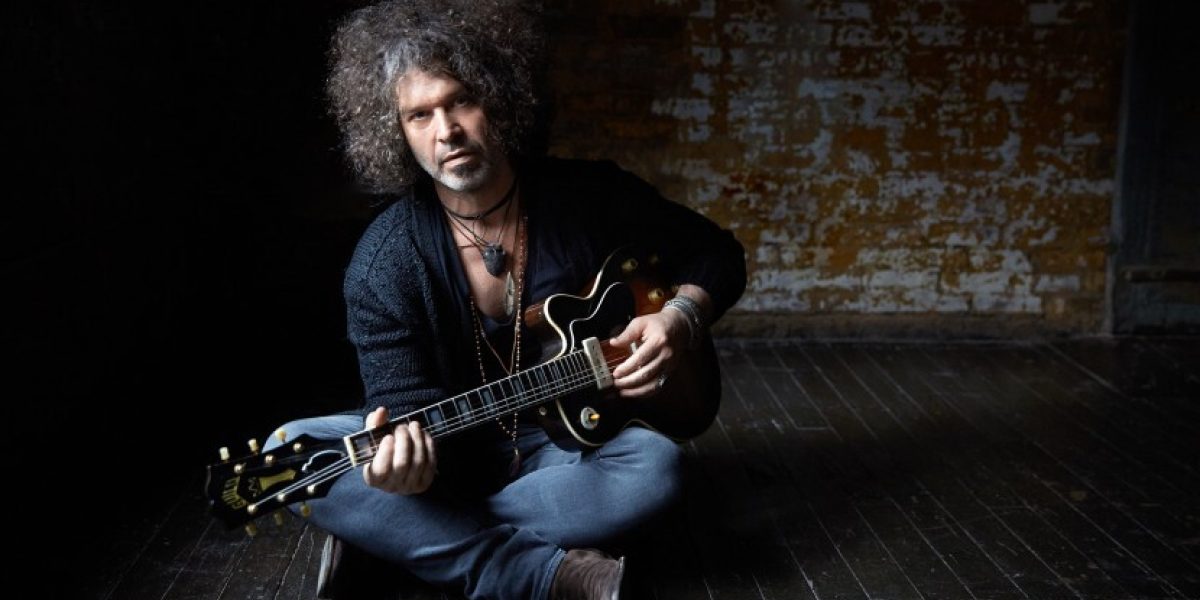 Doyle Bramhall II – Moulin Blues 2017